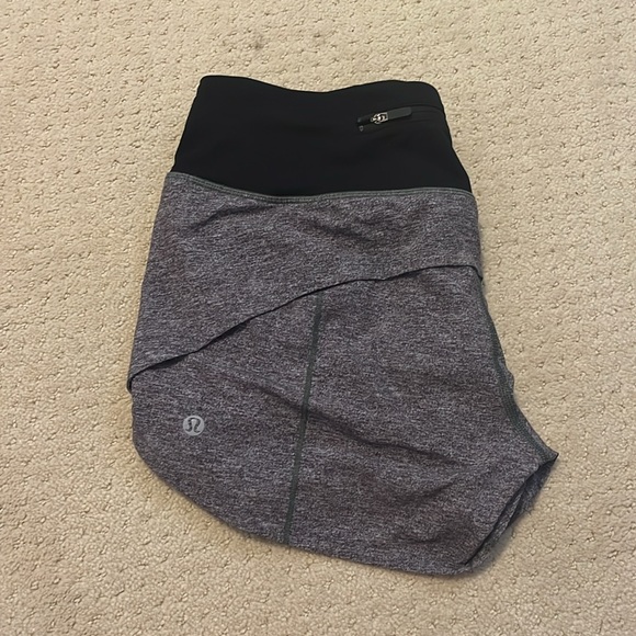 Lululemon Speed Up high rise 4” - Picture 2 of 3